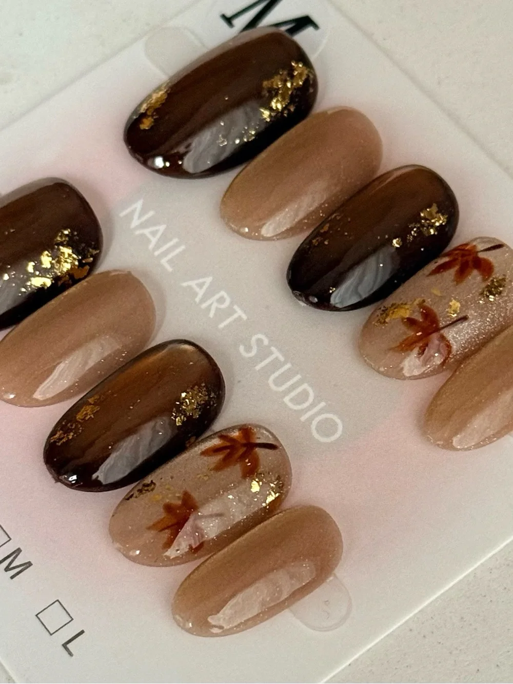 Neutral Brown & Gold Autumn Leaf Press-On Nail Set Fall Special Size M